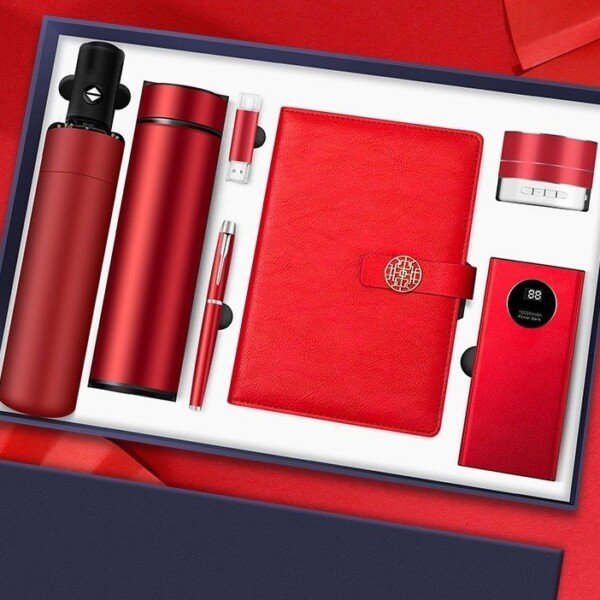 طقم باور بانك+ فلاشة +قلم+ كيبورد +  os/36-11-13