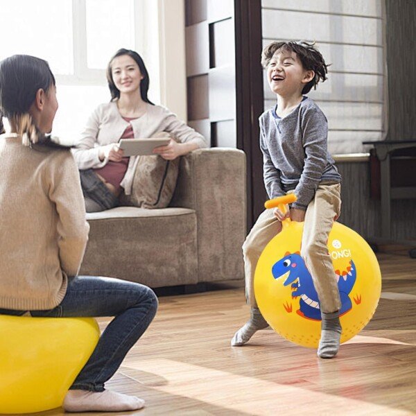 كورة بلاستيك ديزنى بيد كبيرة 45 سم